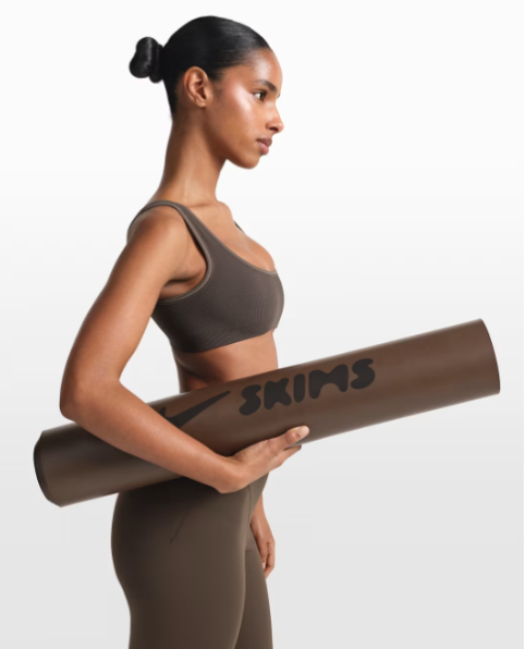 Nike X SKIMS - Tapis de yoga